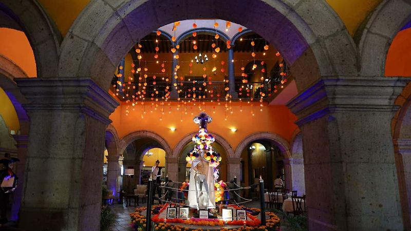 Altar en honor a El Santo Foto Francisco Rodríguez (2).jpeg